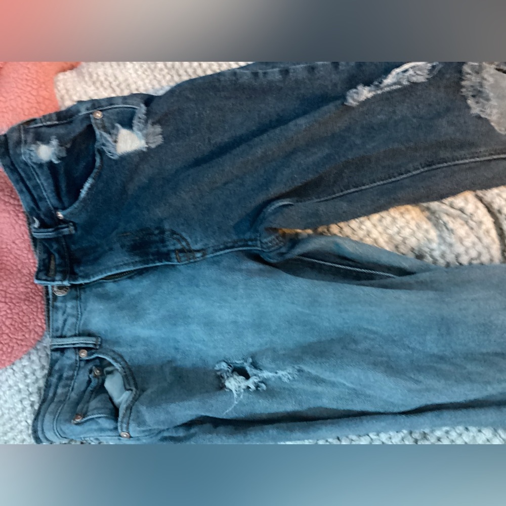 almost famous jeans ripped